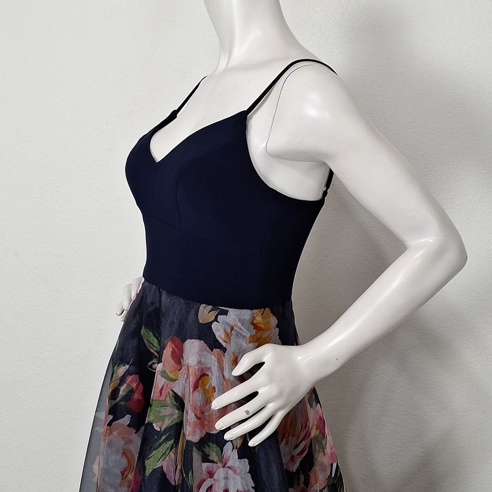 Eliza J Floral Romantic Whimsigoth Sleeveless V-Neck Ball Maxi Gown Dress Size 4 - Picture 9 of 13